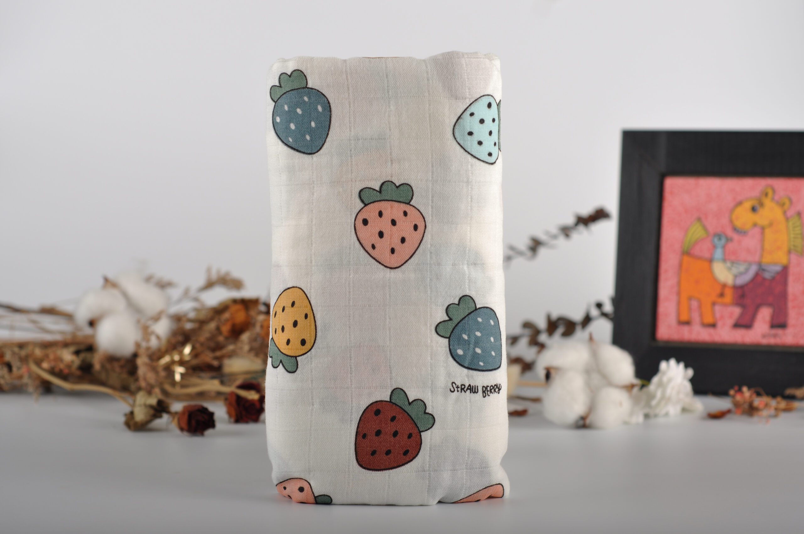 Muslin Swaddle Blanket (70% Bamboo+30% Cotton)_Colorful Strawberry
