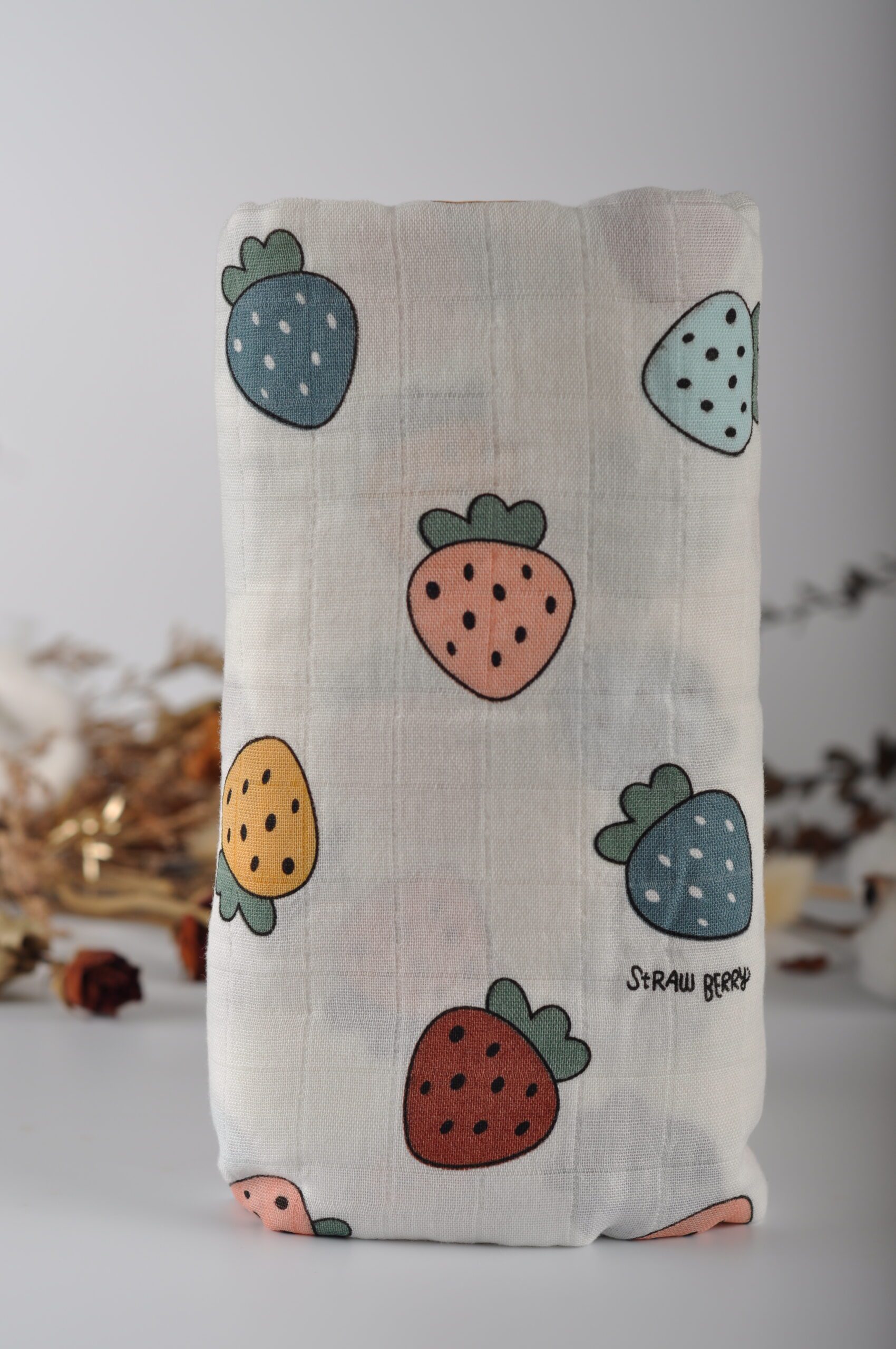 Muslin Swaddle Blanket (70% Bamboo+30% Cotton)_Colorful Strawberry - Image 2